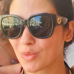 Meet your Posher, Lolene